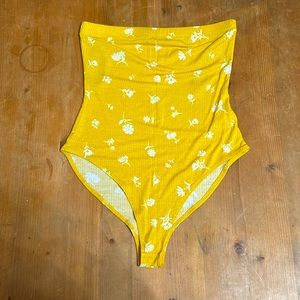 Forever21 Floral Print Bodysuit - Yellow